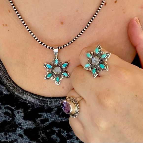 Turquoise & Moonstone Snowflake Ring - Picture 5 of 5